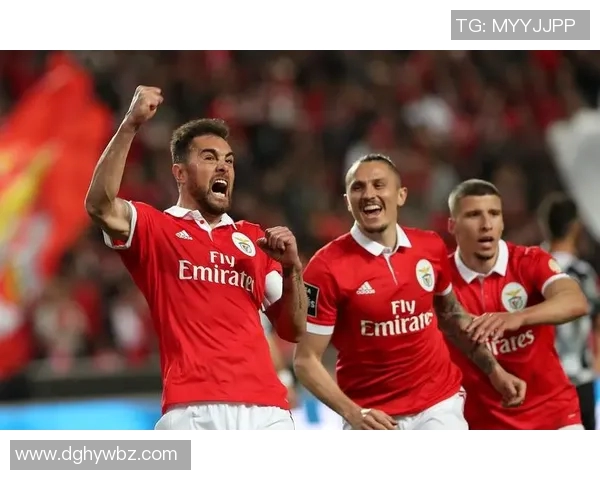 摩里伦斯与博阿维斯激战在即谁能在这场对决中笑到最后